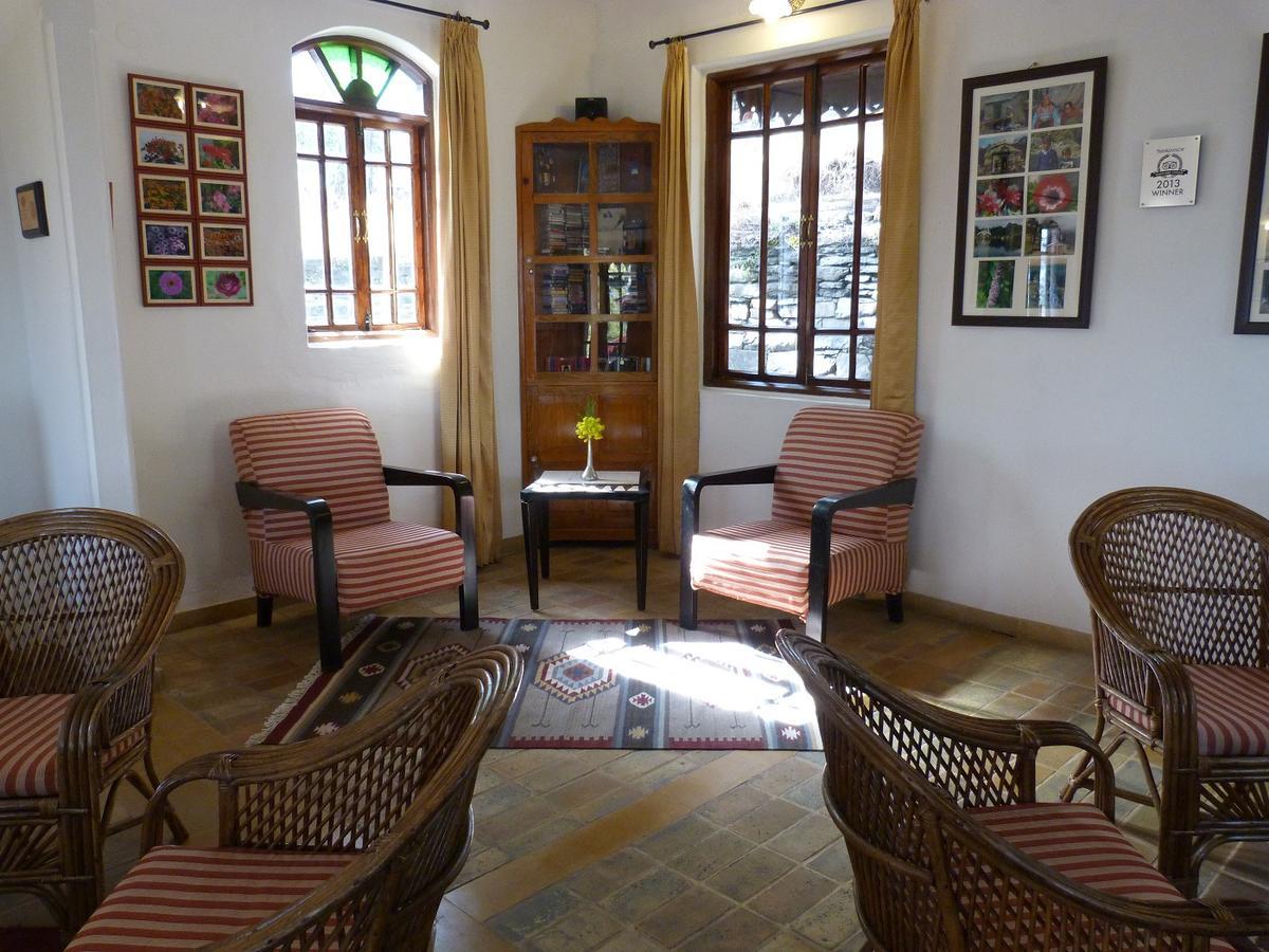 Ayurvaid Kalmatia Hotel Almora Buitenkant foto
