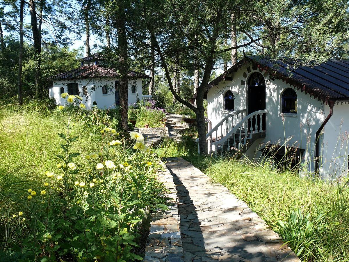 Ayurvaid Kalmatia Hotel Almora Buitenkant foto