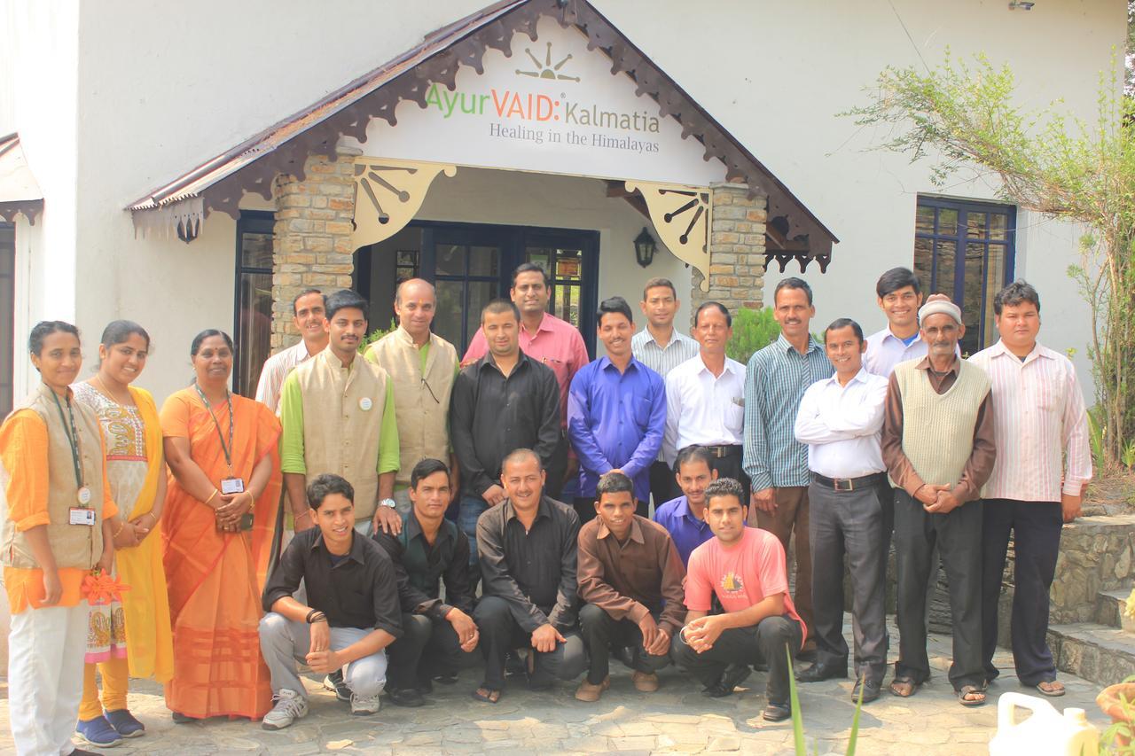 Ayurvaid Kalmatia Hotel Almora Buitenkant foto